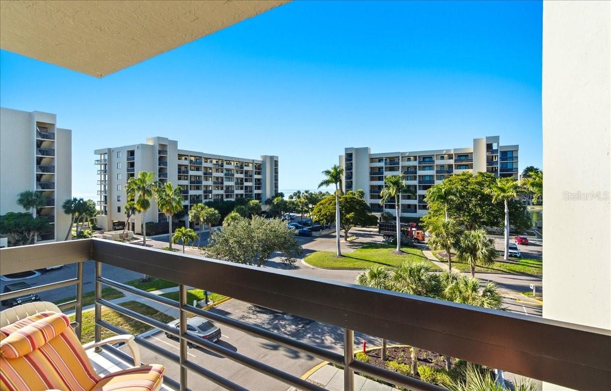 1065 Gulf of Mexico Dr #305, Longboat Key, FL 34228 — photo 33 of 52