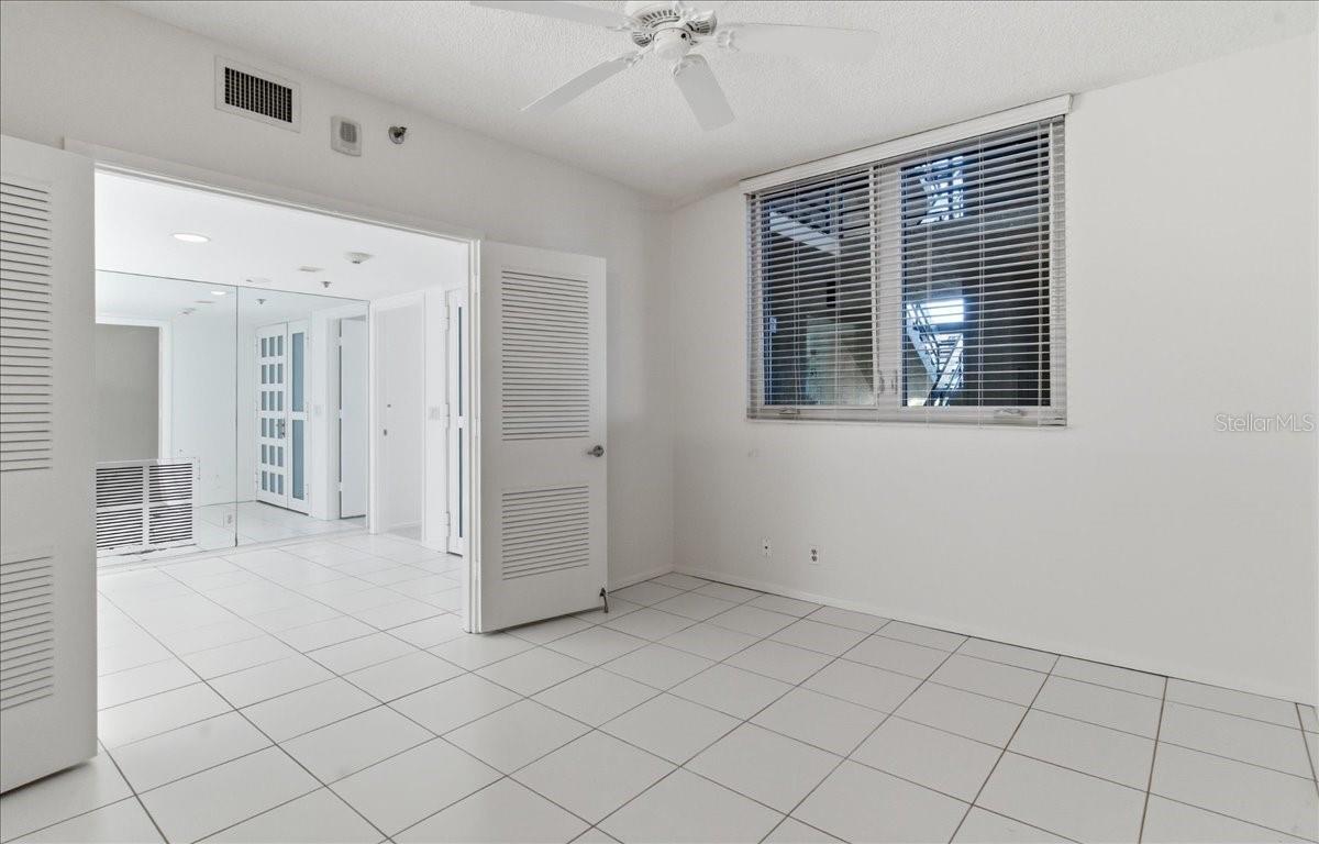 1065 Gulf of Mexico Dr #305, Longboat Key, FL 34228 — photo 37 of 52