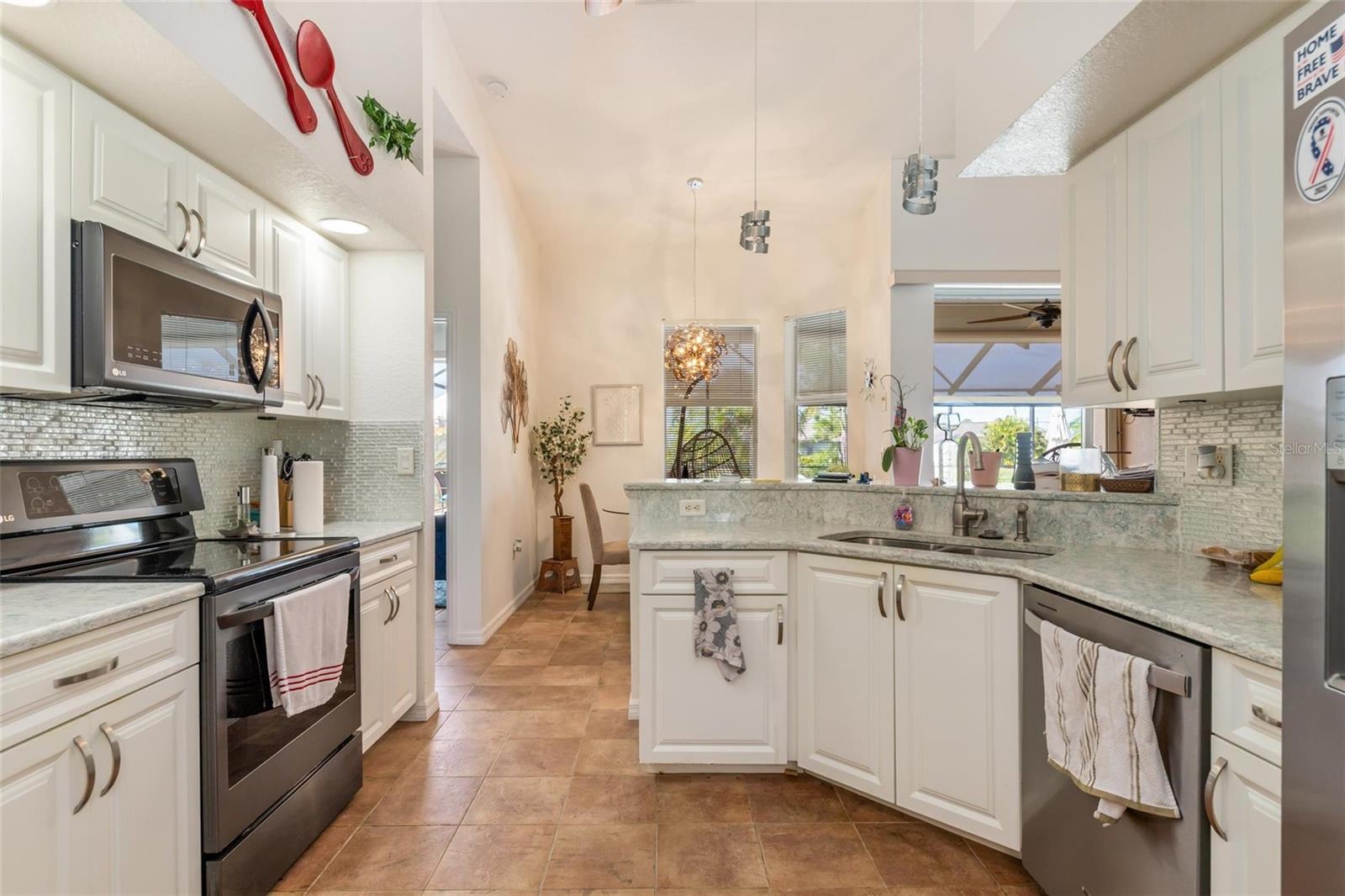 245 Rotonda Blvd N, Rotonda West, FL 33947 — photo 17 of 46