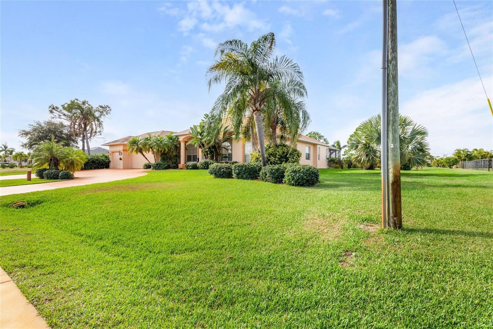 245 Rotonda Blvd N, Rotonda West, FL 33947 — photo 43 of 46