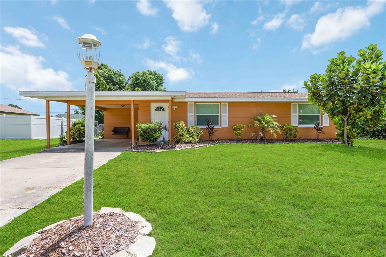 3035 Shamrock Dr, Venice, FL 34293 — photo 3 of 59