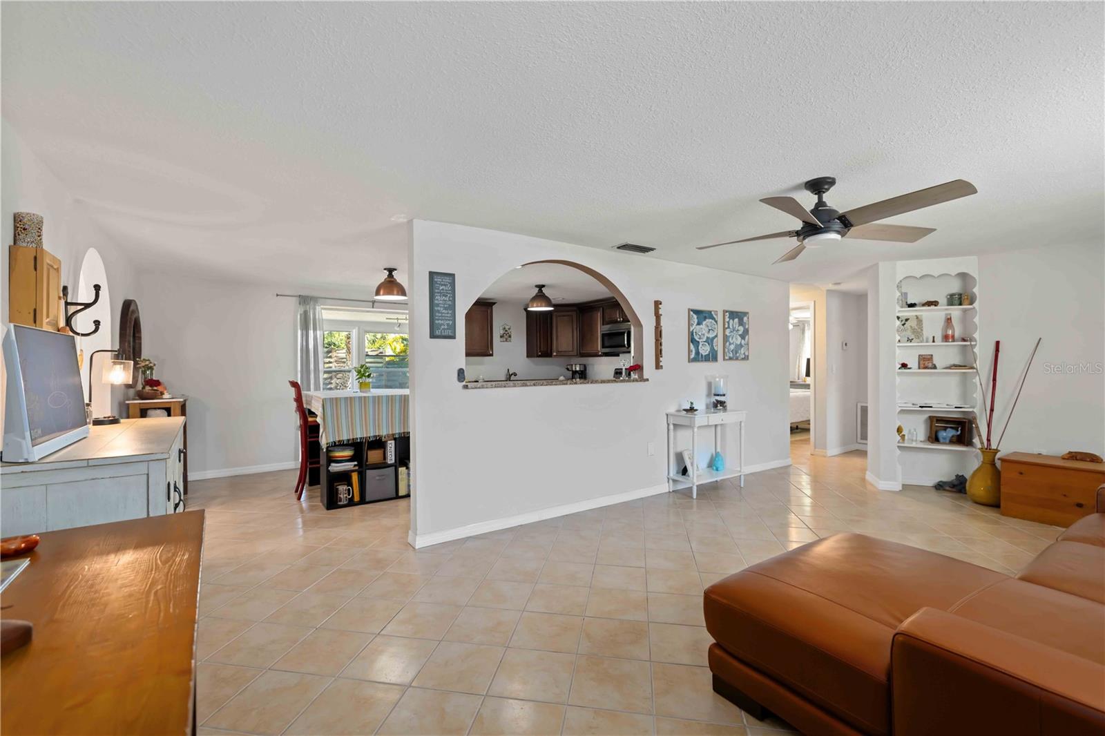 3035 Shamrock Dr, Venice, FL 34293 — photo 10 of 59