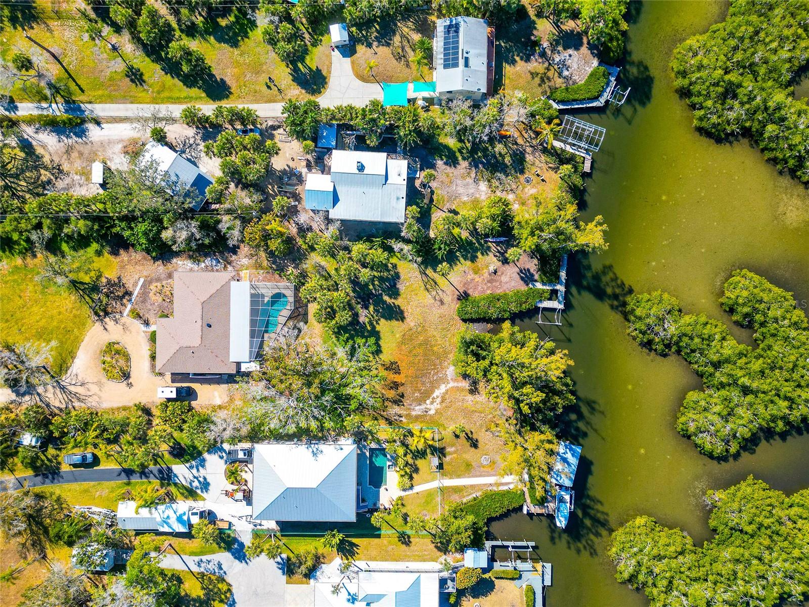 950 Oxford Dr, Englewood, FL 34223 — photo 2 of 84