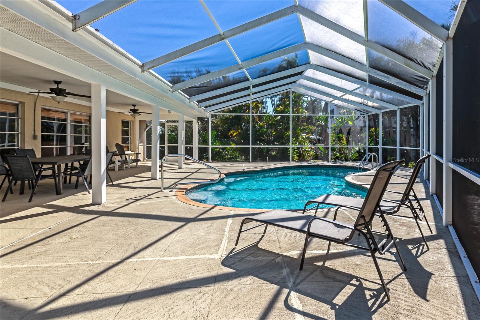 950 Oxford Dr, Englewood, FL 34223 — photo 30 of 84