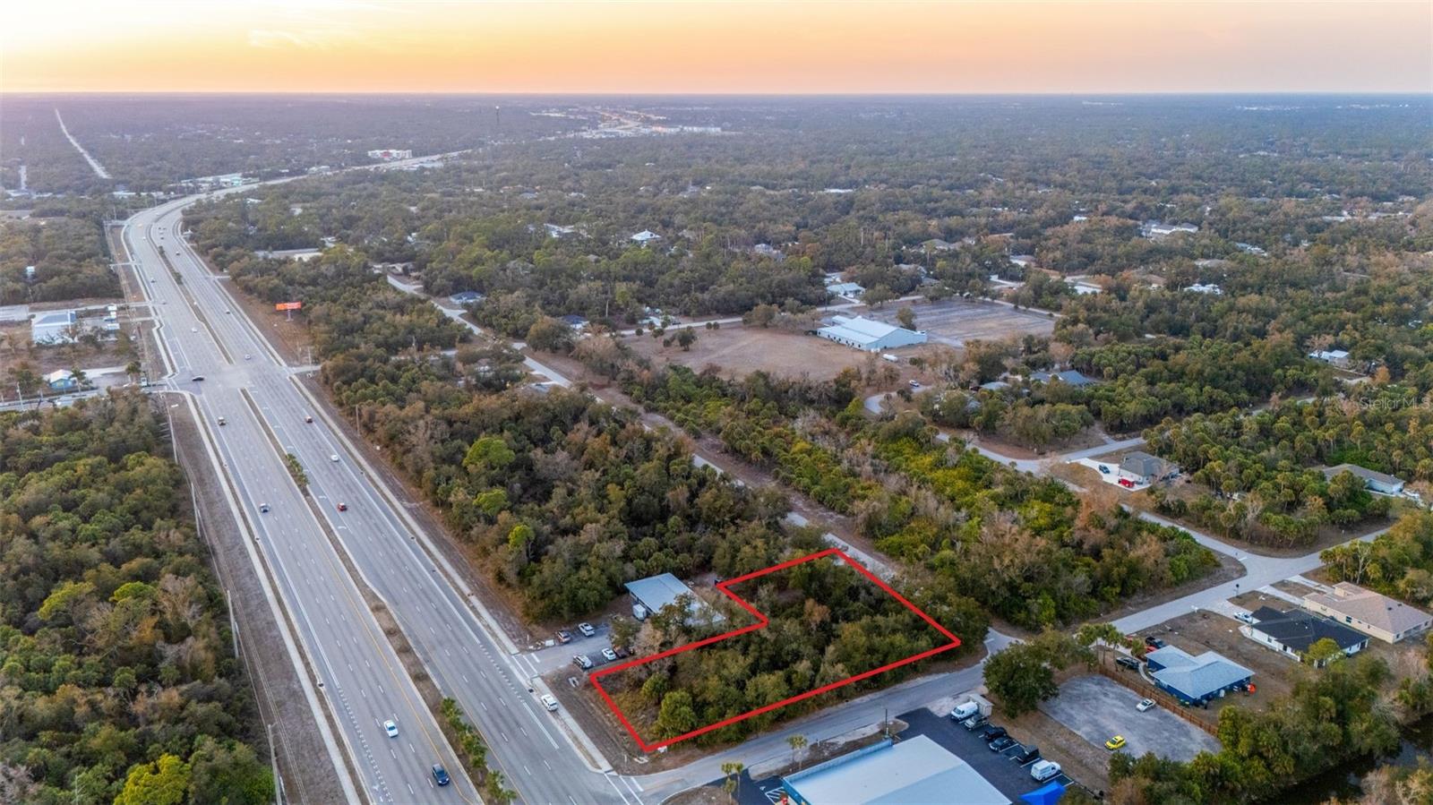 732 Tamiami Trl