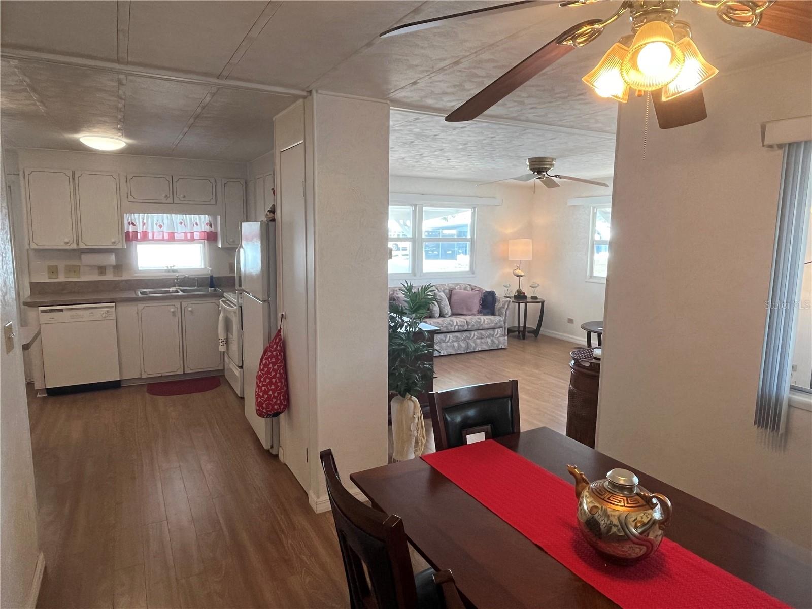 828 Trento, Venice, FL 34285 — photo 15 of 38