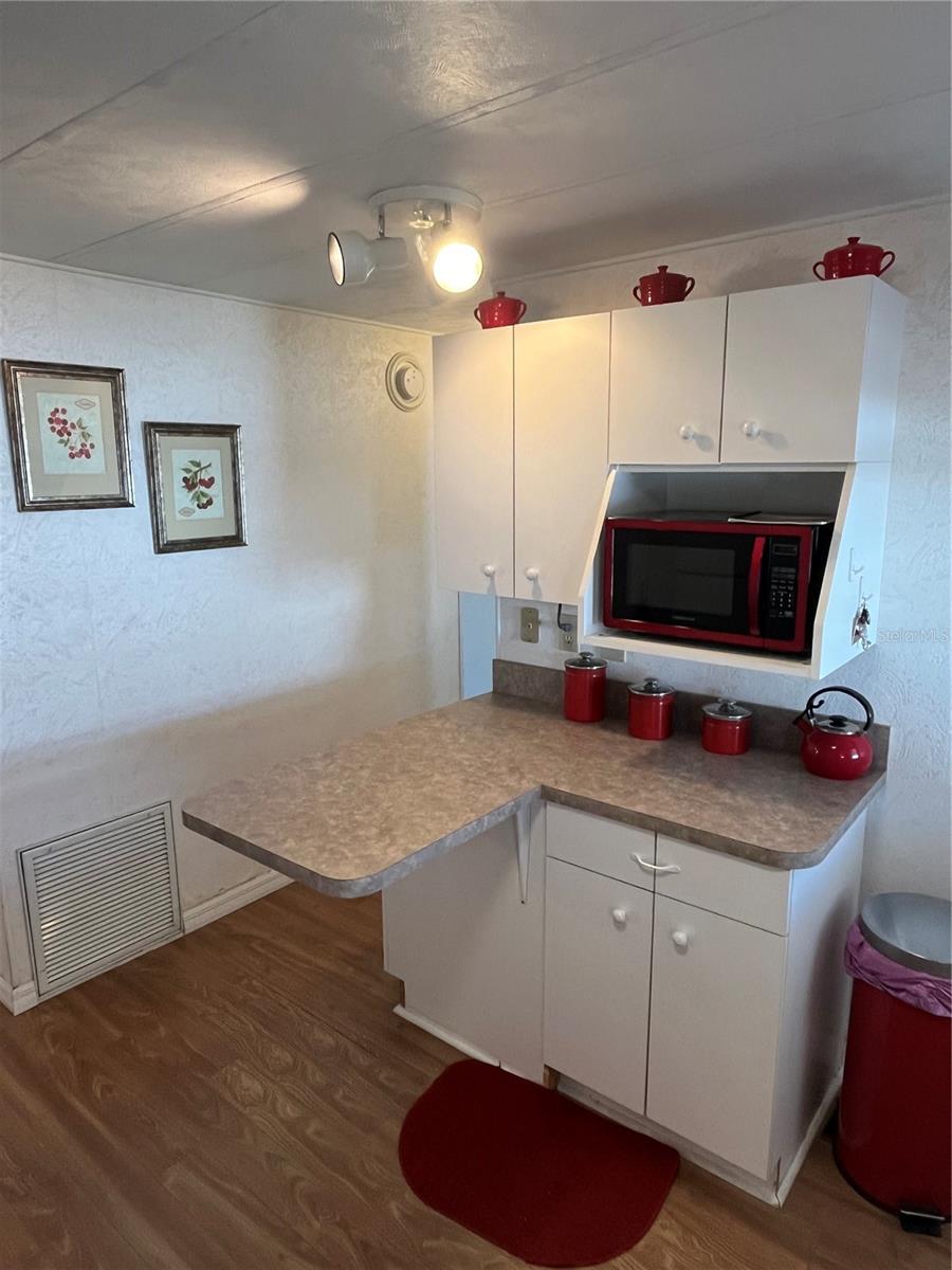 828 Trento, Venice, FL 34285 — photo 20 of 38