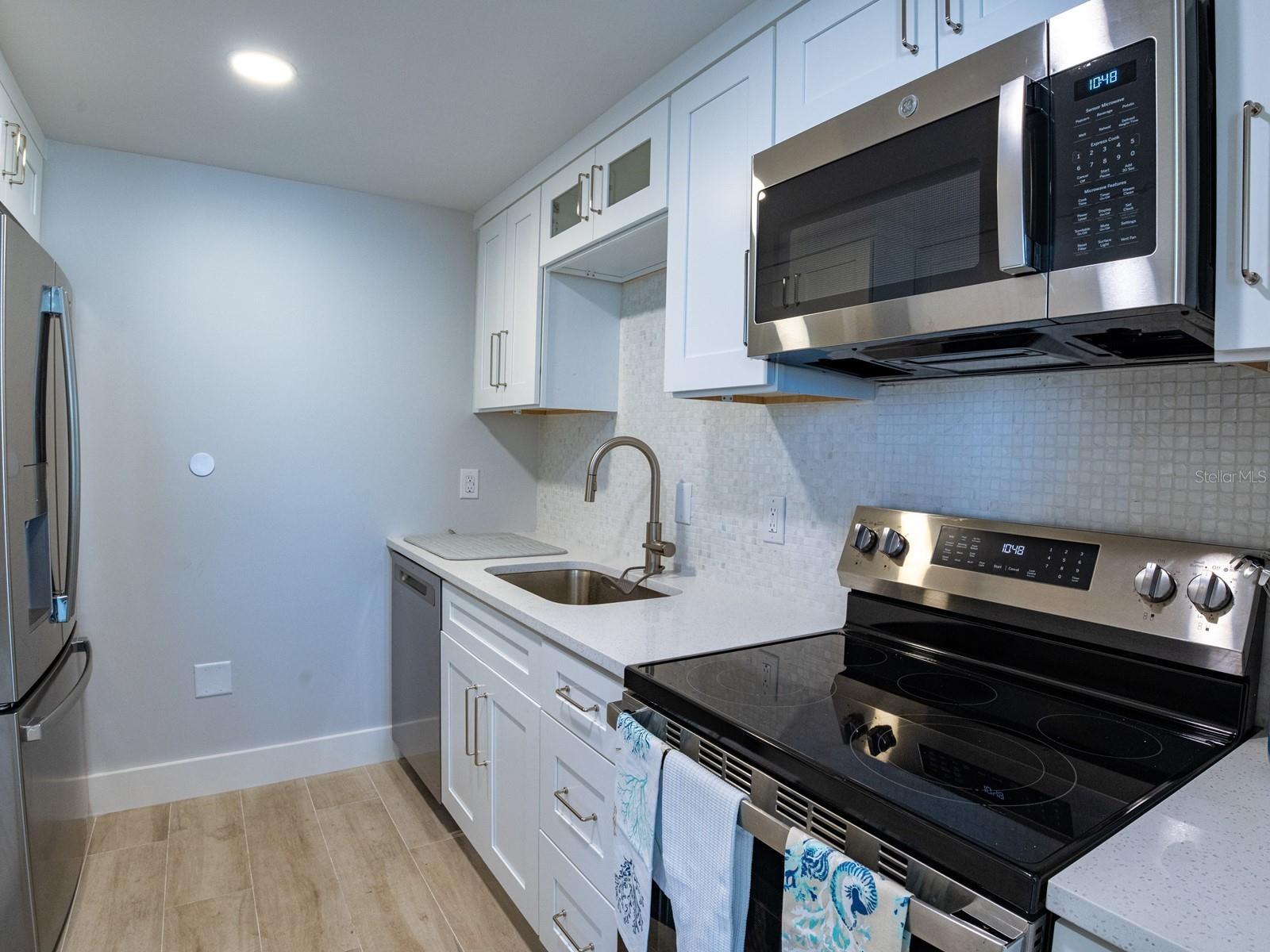 1770 Benjamin Franklin Dr #206, Sarasota, FL 34236 — photo 41 of 100