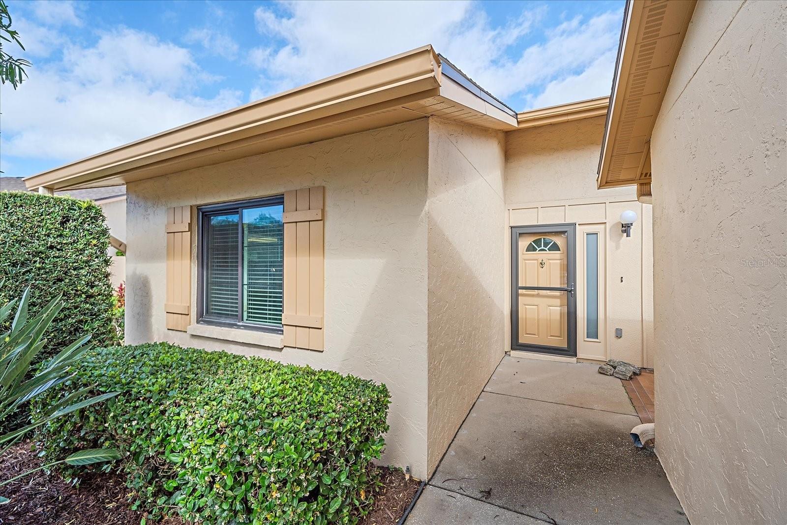 3135 Glen Elyn Blvd #13, Sarasota, FL 34237 — photo 2 of 41