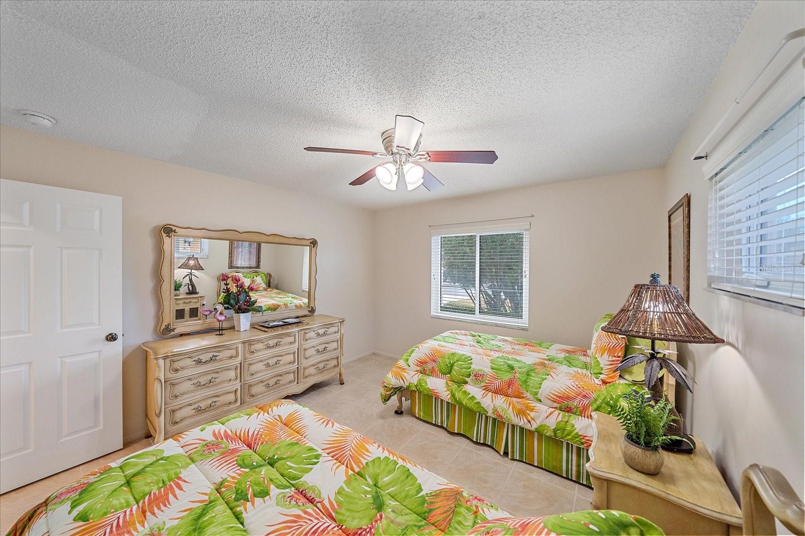 3135 Glen Elyn Blvd #13, Sarasota, FL 34237 — photo 26 of 41