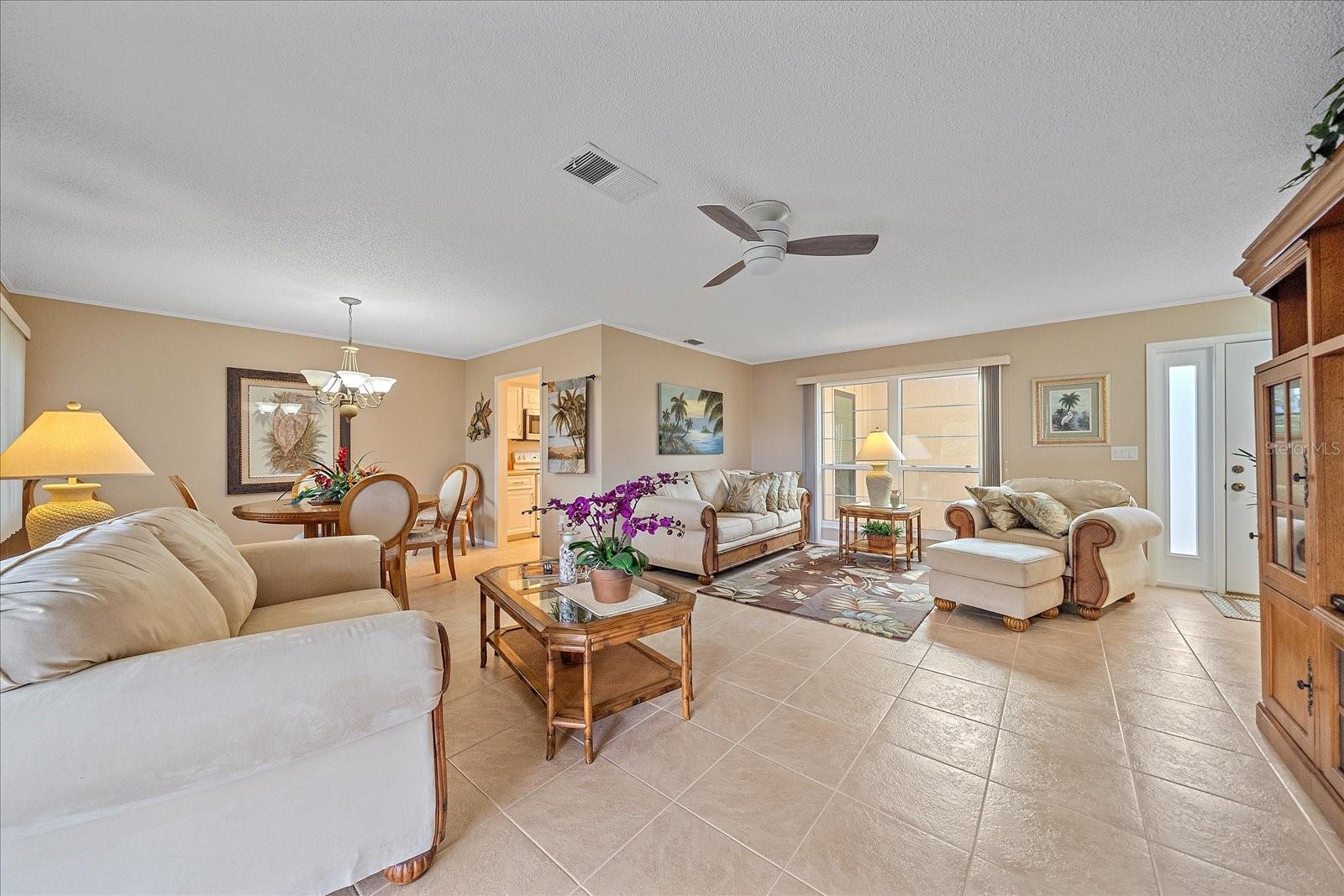 3135 Glen Elyn Blvd #13, Sarasota, FL 34237 — photo 4 of 41