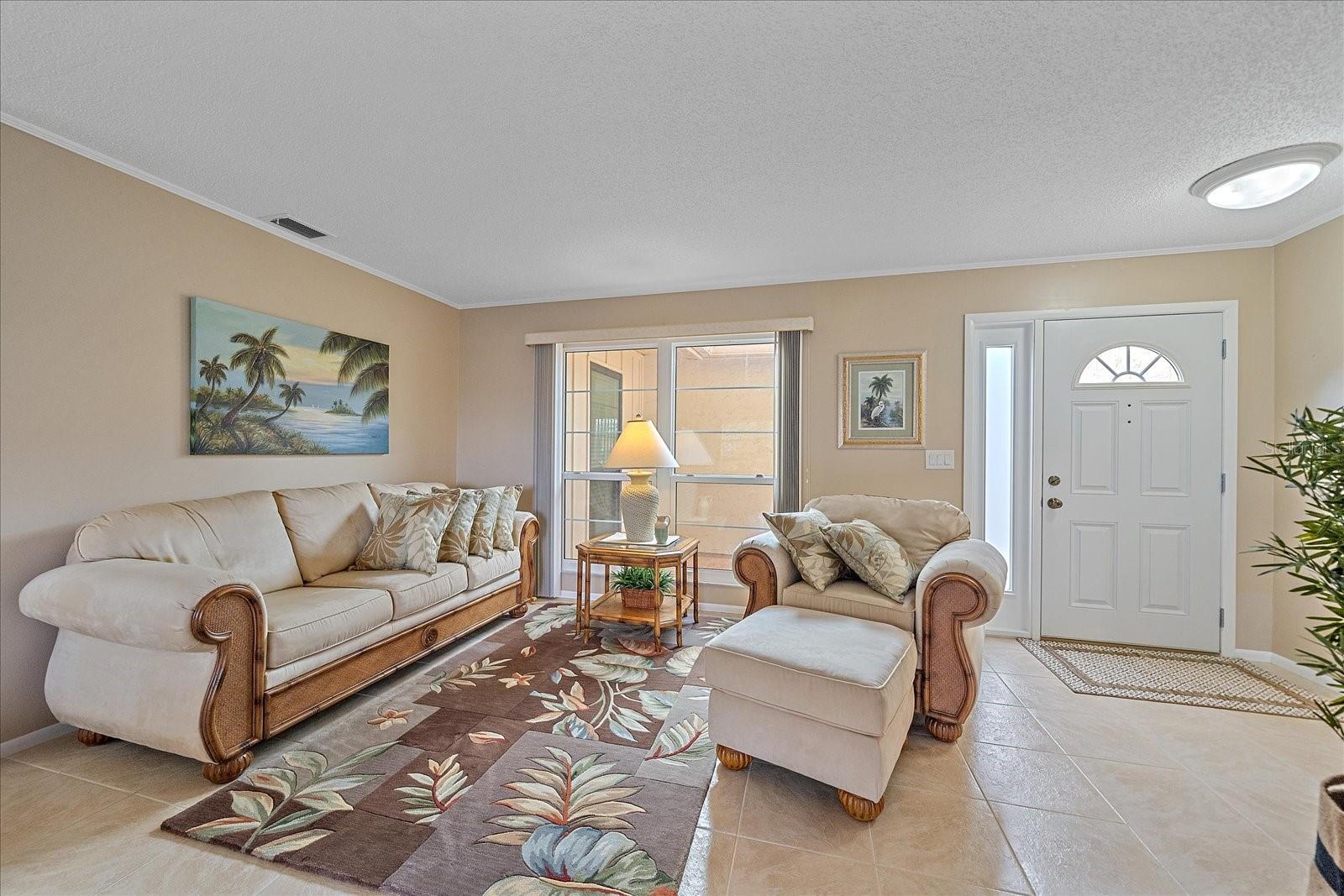 3135 Glen Elyn Blvd #13, Sarasota, FL 34237 — photo 6 of 41