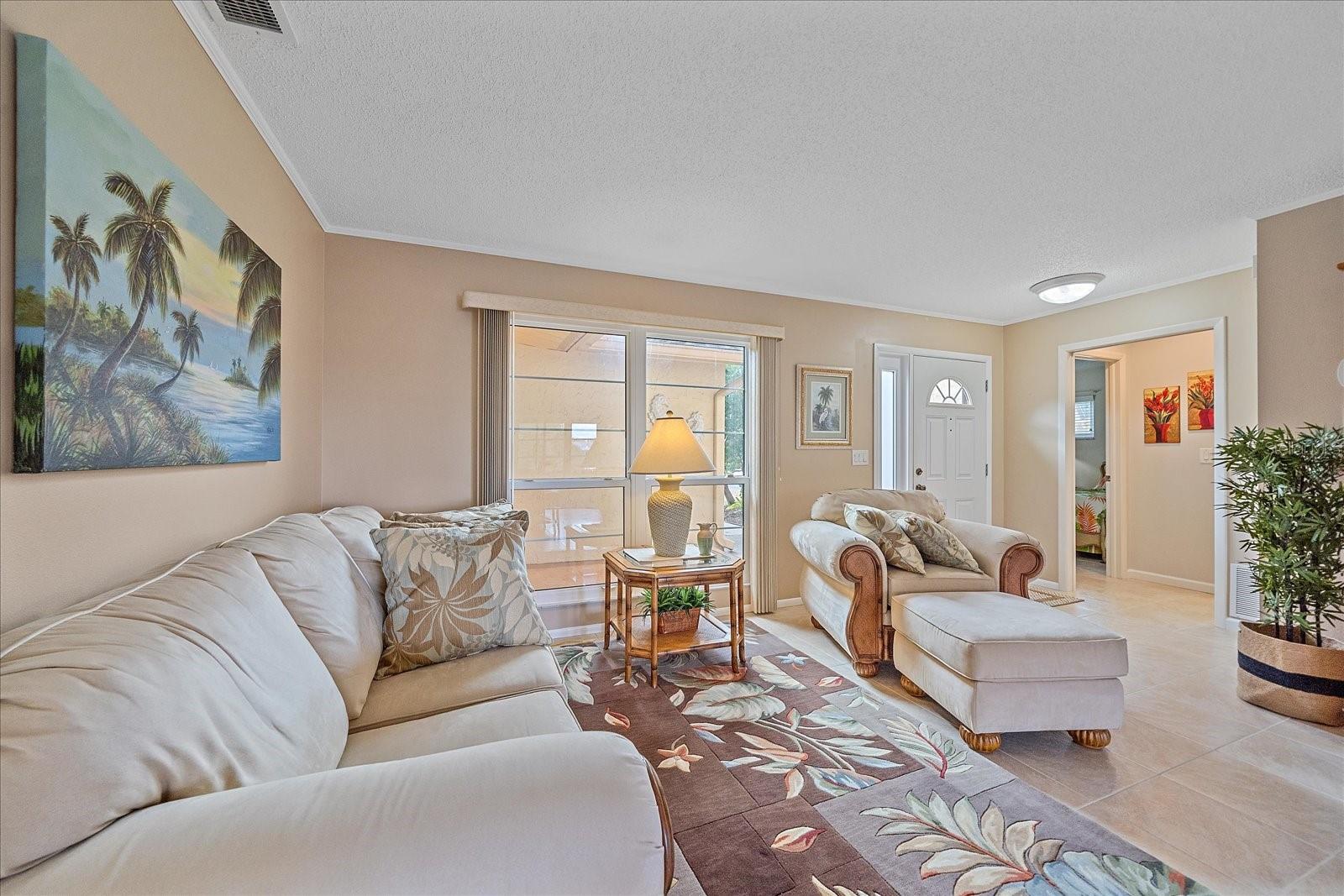 3135 Glen Elyn Blvd #13, Sarasota, FL 34237 — photo 9 of 41