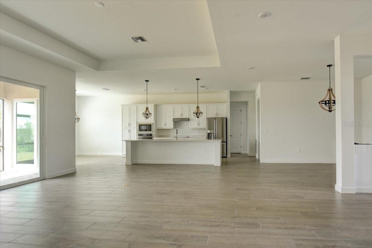 7796 Lakes Edge Ln, Port Charlotte, FL 33981 — photo 2 of 44