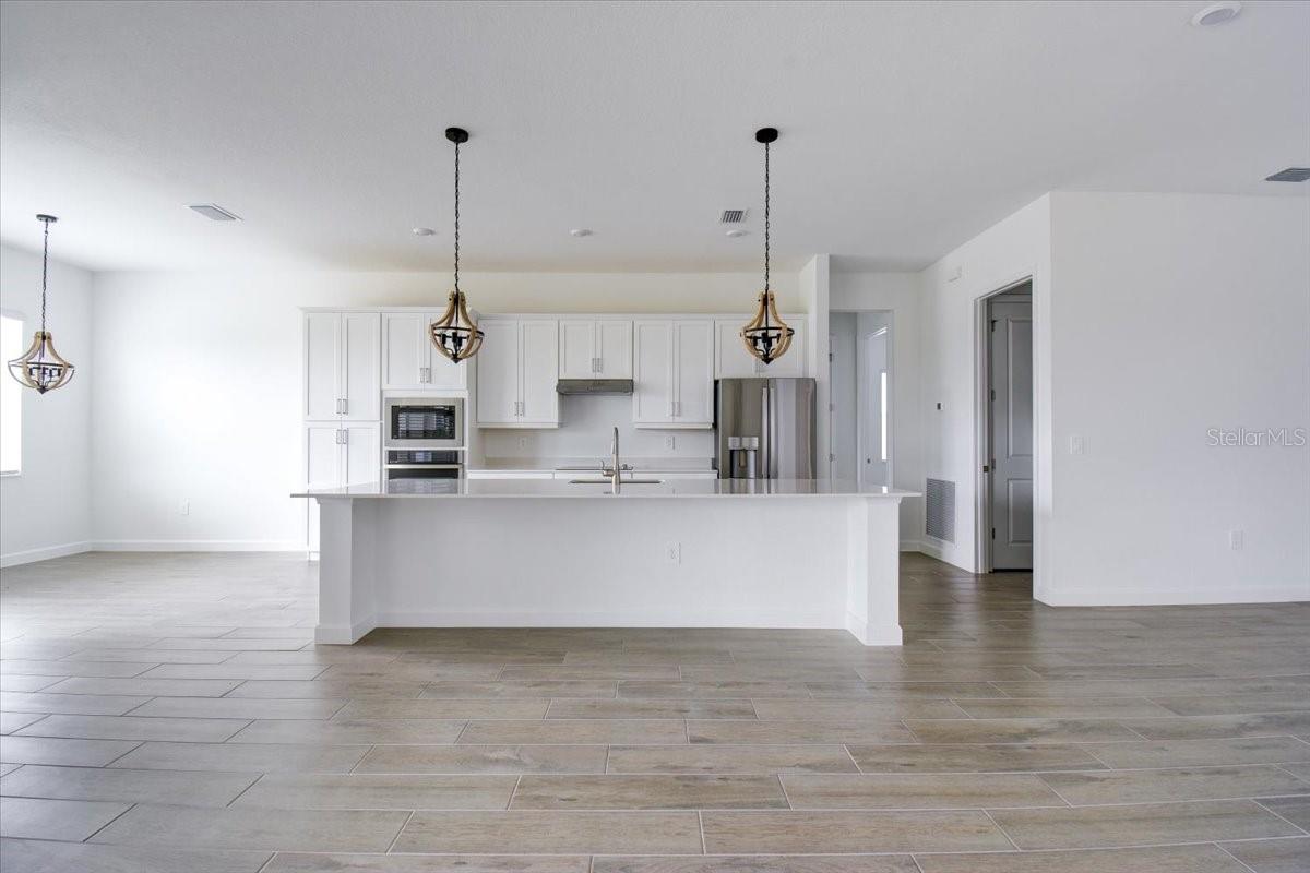 7796 Lakes Edge Ln, Port Charlotte, FL 33981 — photo 4 of 44