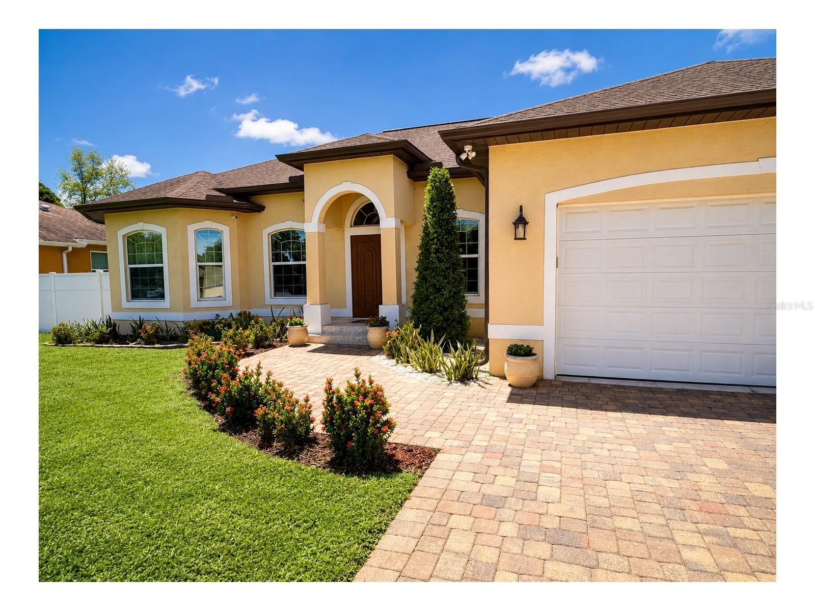 1900 Colleen St, Sarasota, FL 34231 — photo 2 of 46
