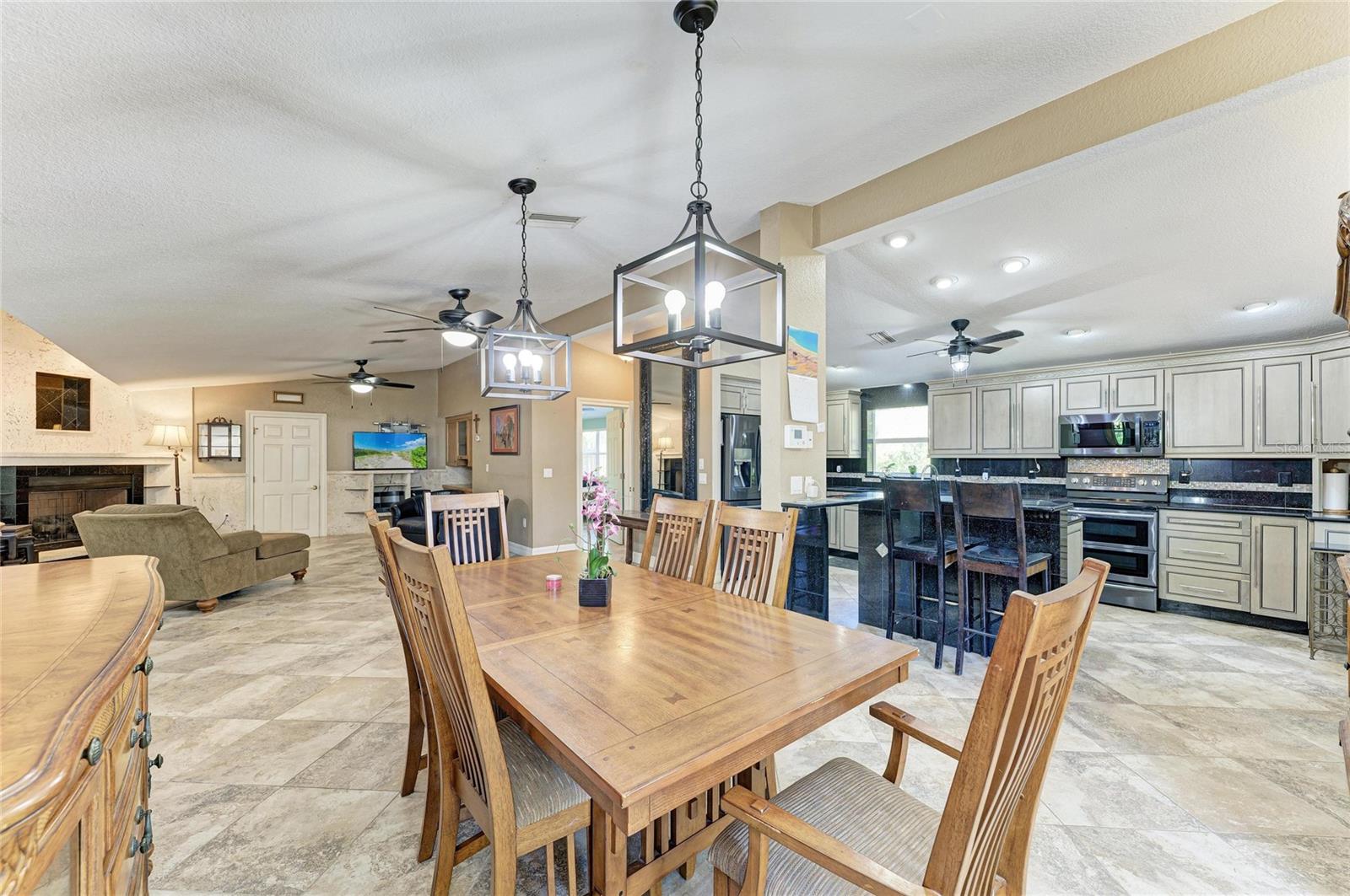 820 N Elm St, Englewood, FL 34223 — photo 35 of 100