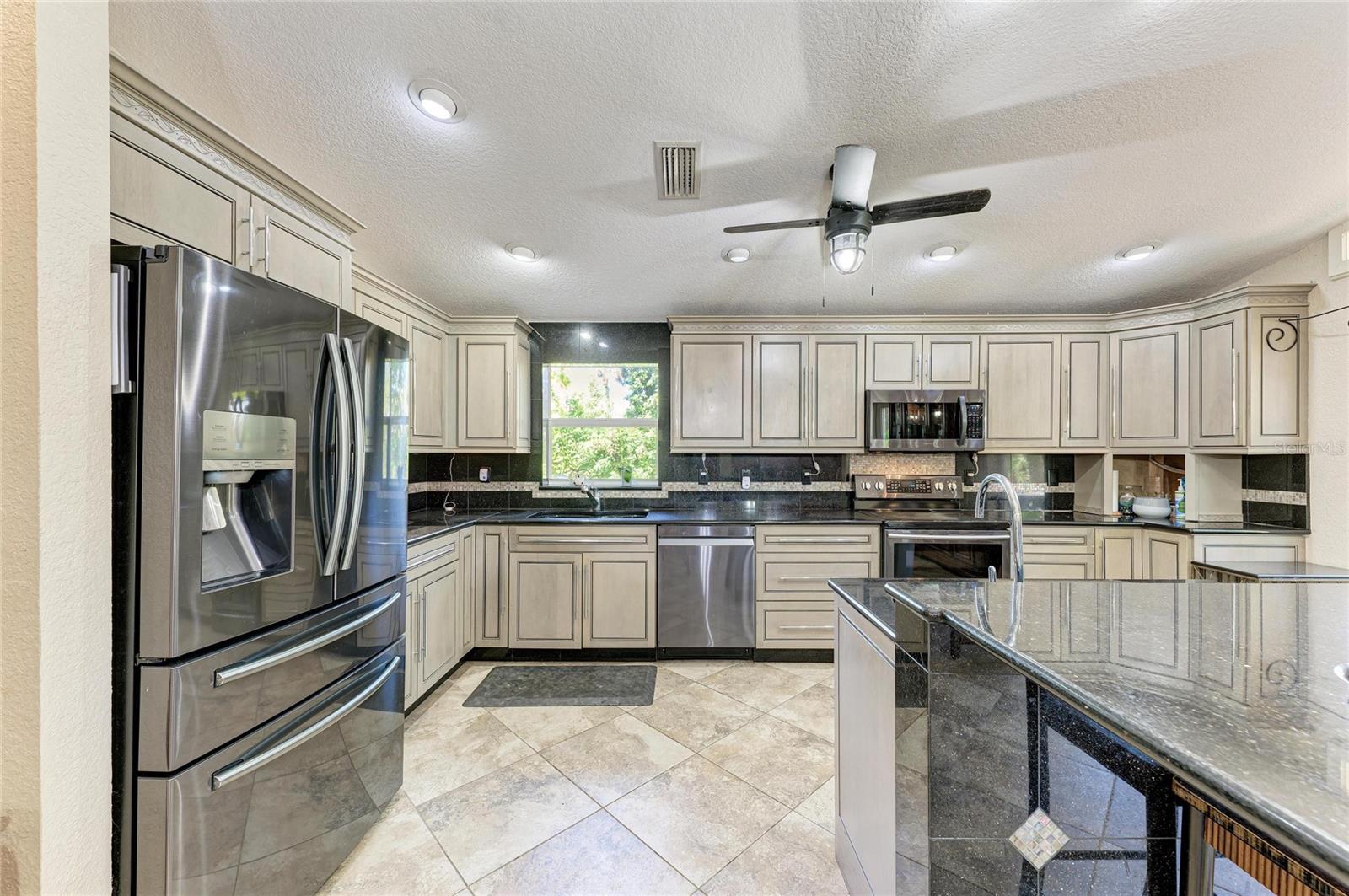 820 N Elm St, Englewood, FL 34223 — photo 41 of 100