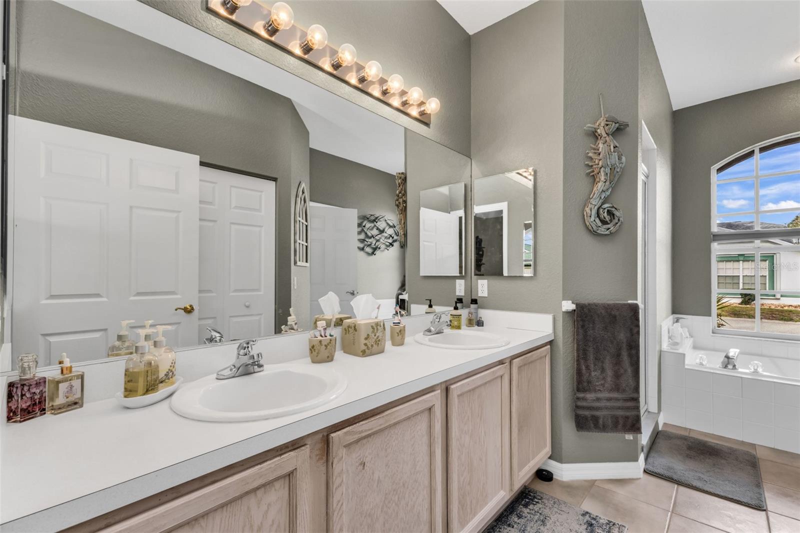 1693 Palace Ct, Punta Gorda, FL 33980 — photo 14 of 38