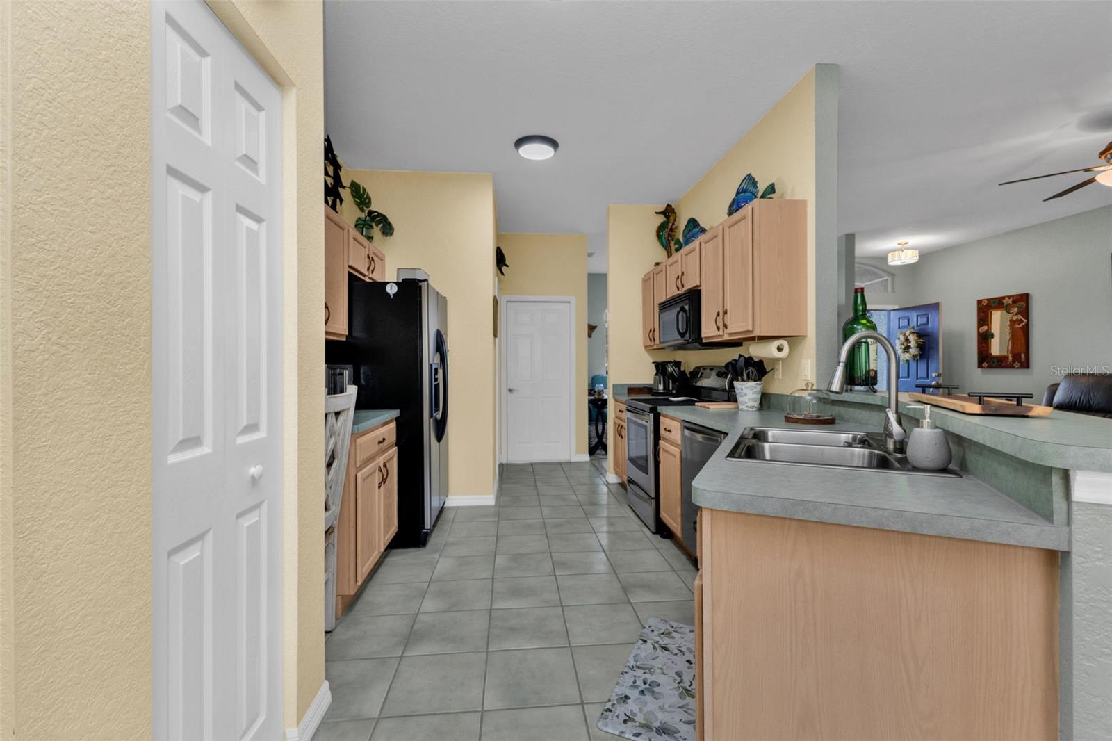 1693 Palace Ct, Punta Gorda, FL 33980 — photo 10 of 38