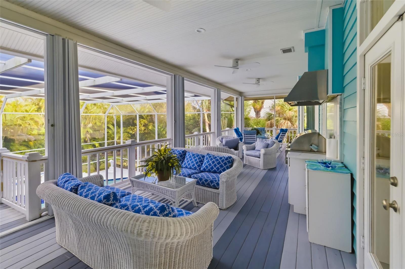 746 Eagle Point Dr, Venice, FL 34285 — photo 14 of 61