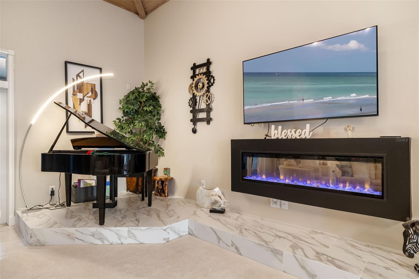 746 Eagle Point Dr, Venice, FL 34285 — photo 16 of 61