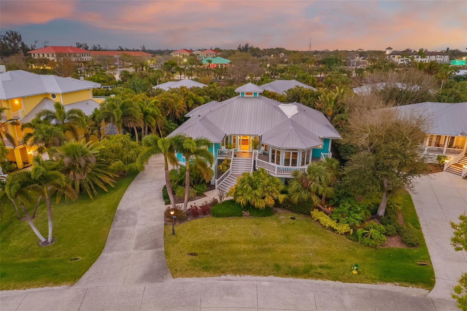 746 Eagle Point Dr, Venice, FL 34285 — photo 5 of 61
