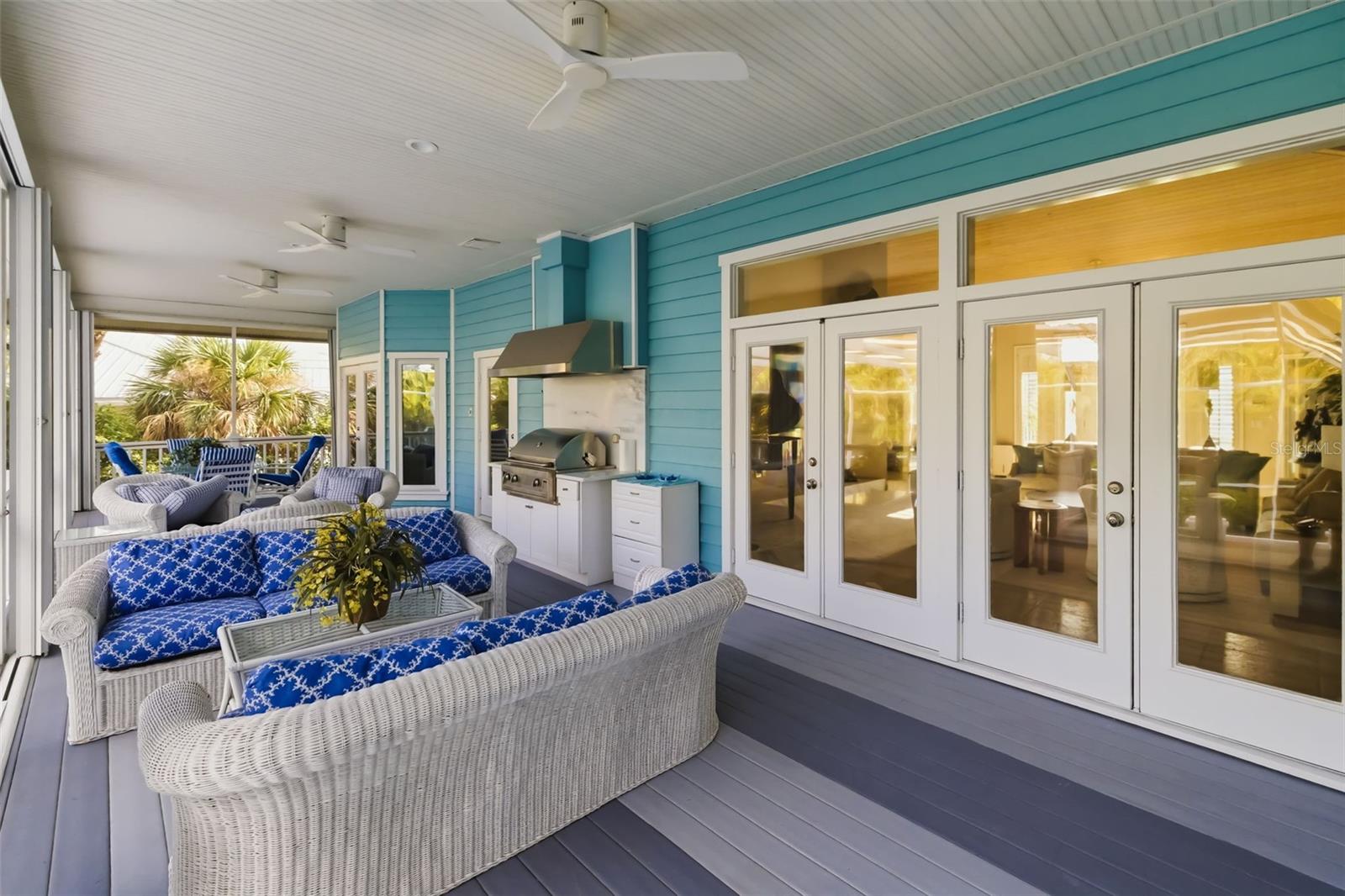 746 Eagle Point Dr, Venice, FL 34285 — photo 10 of 61