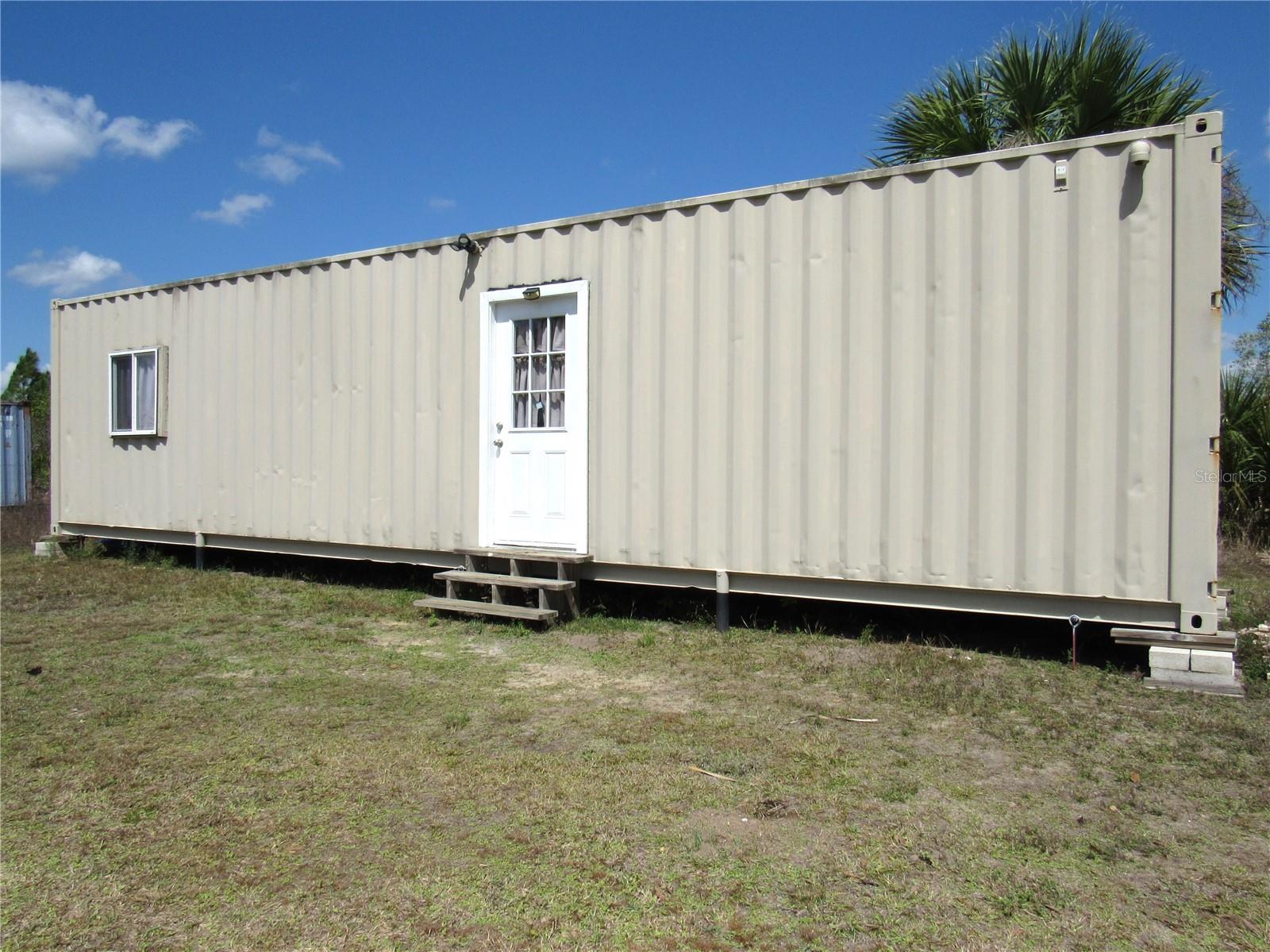 Container "Safe House"