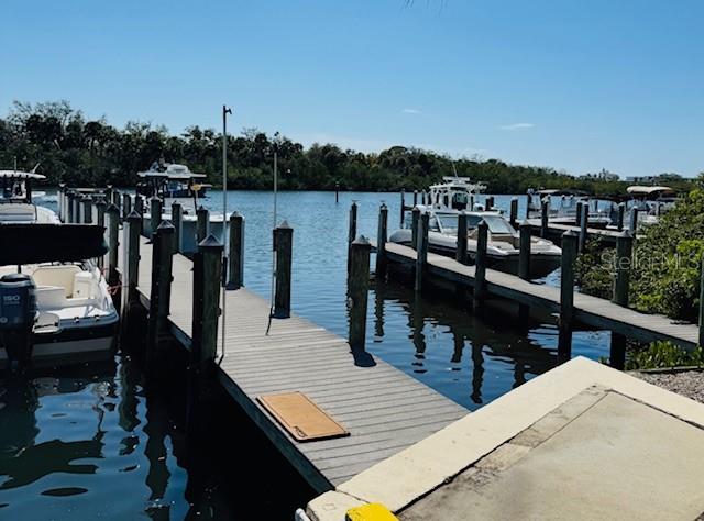 Docks
