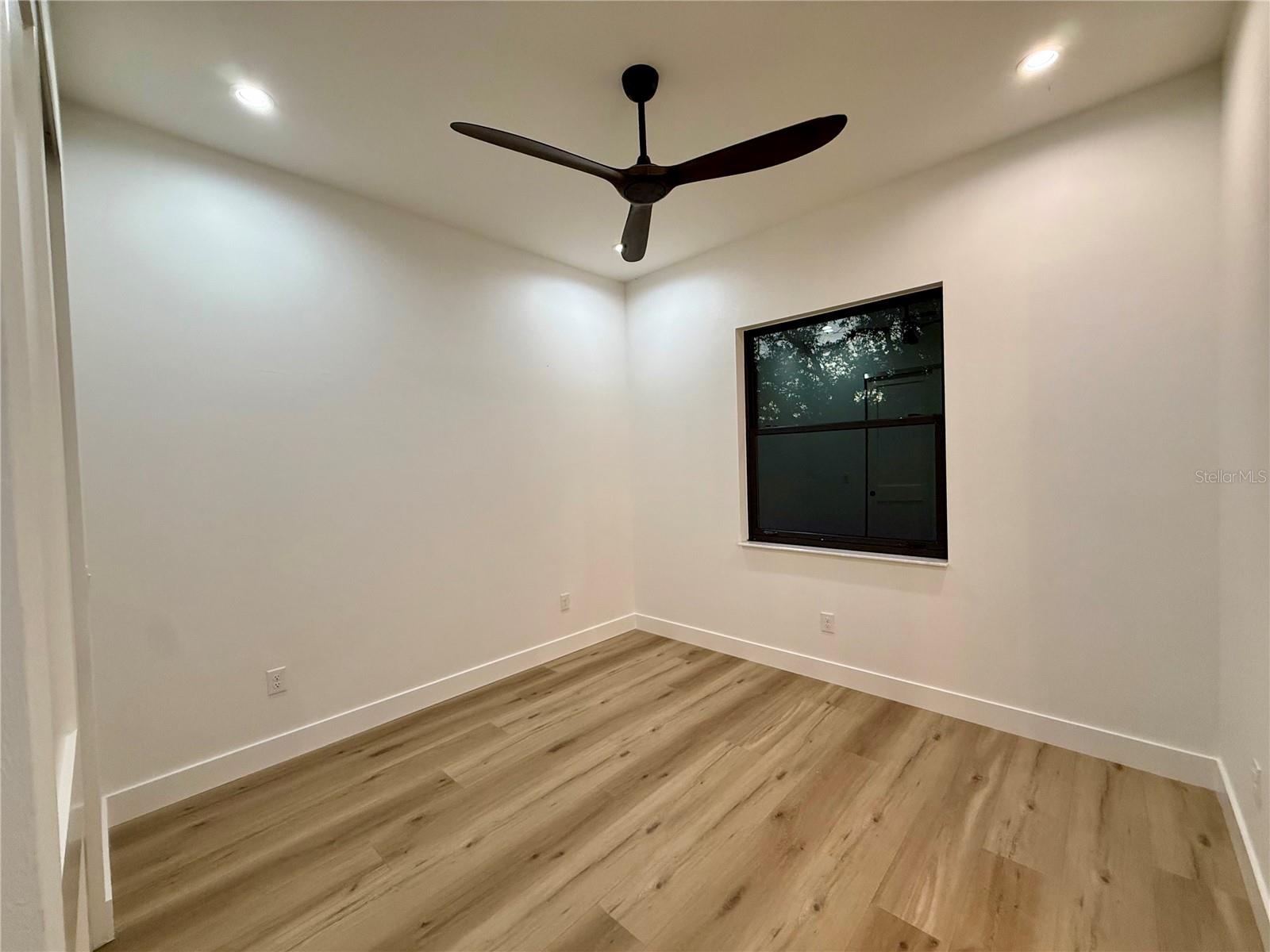 Middle Bedroom