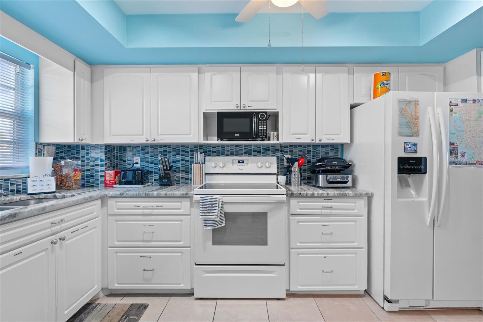 5600 Beach Way Dr #210, Sarasota, FL 34242 — photo 7 of 68