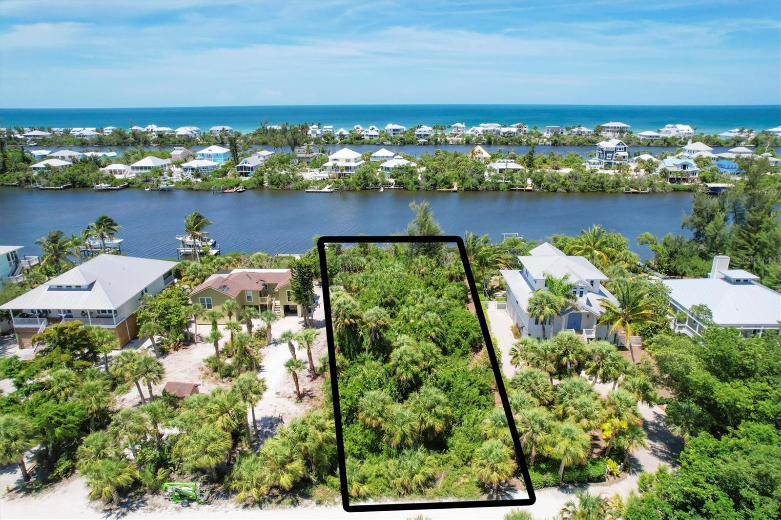 211 Kettle Harbor Dr