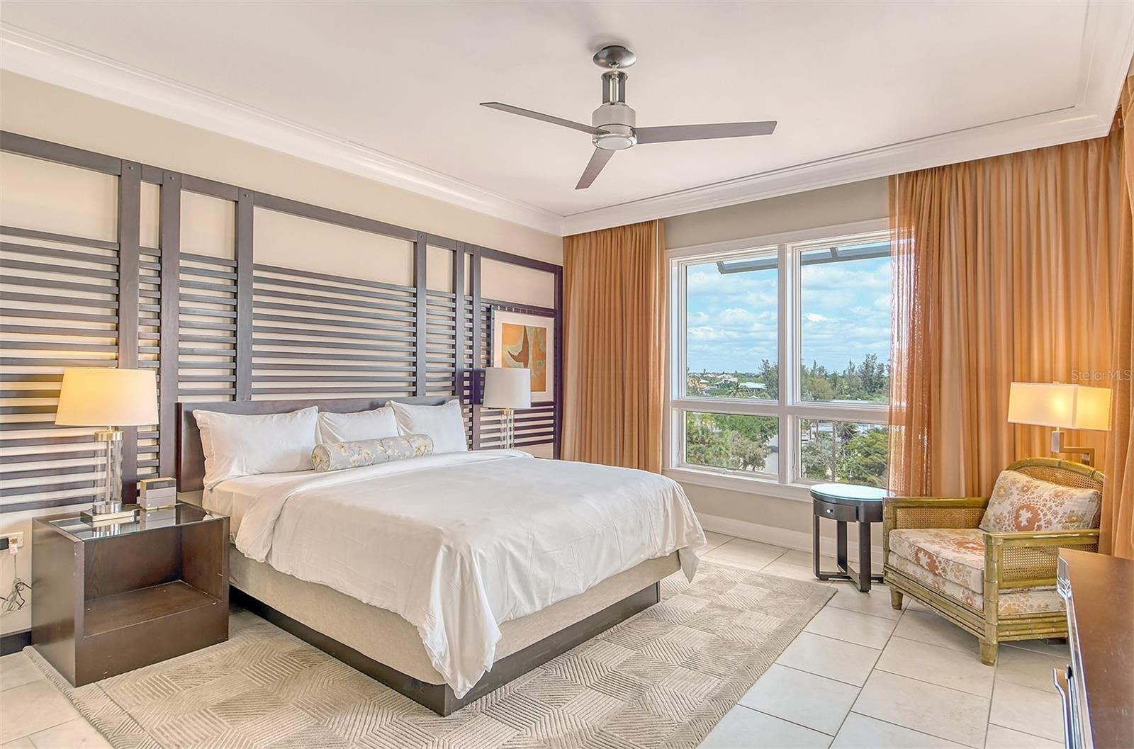 915 Seaside Dr #504, Weeks 6-7, Sarasota, FL 34242 — photo 19 of 52