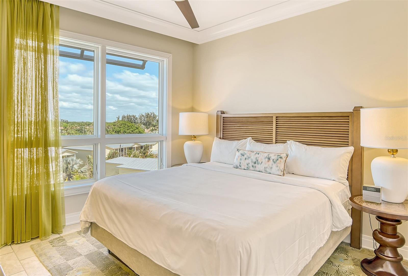 915 Seaside Dr #504, Weeks 6-7, Sarasota, FL 34242 — photo 27 of 52