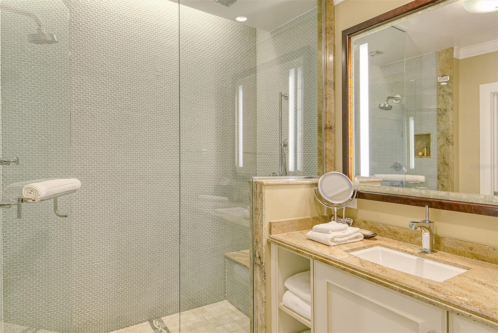915 Seaside Dr #504, Weeks 6-7, Sarasota, FL 34242 — photo 29 of 52