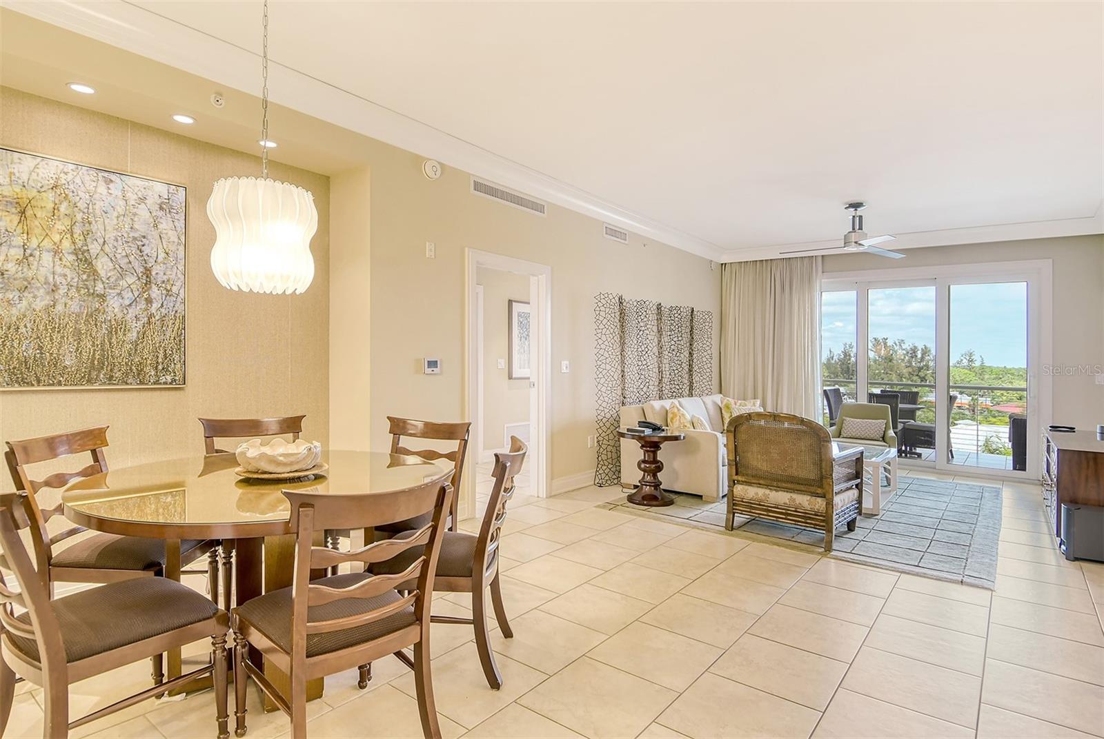 915 Seaside Dr #504, Weeks 6-7, Sarasota, FL 34242 — photo 6 of 52