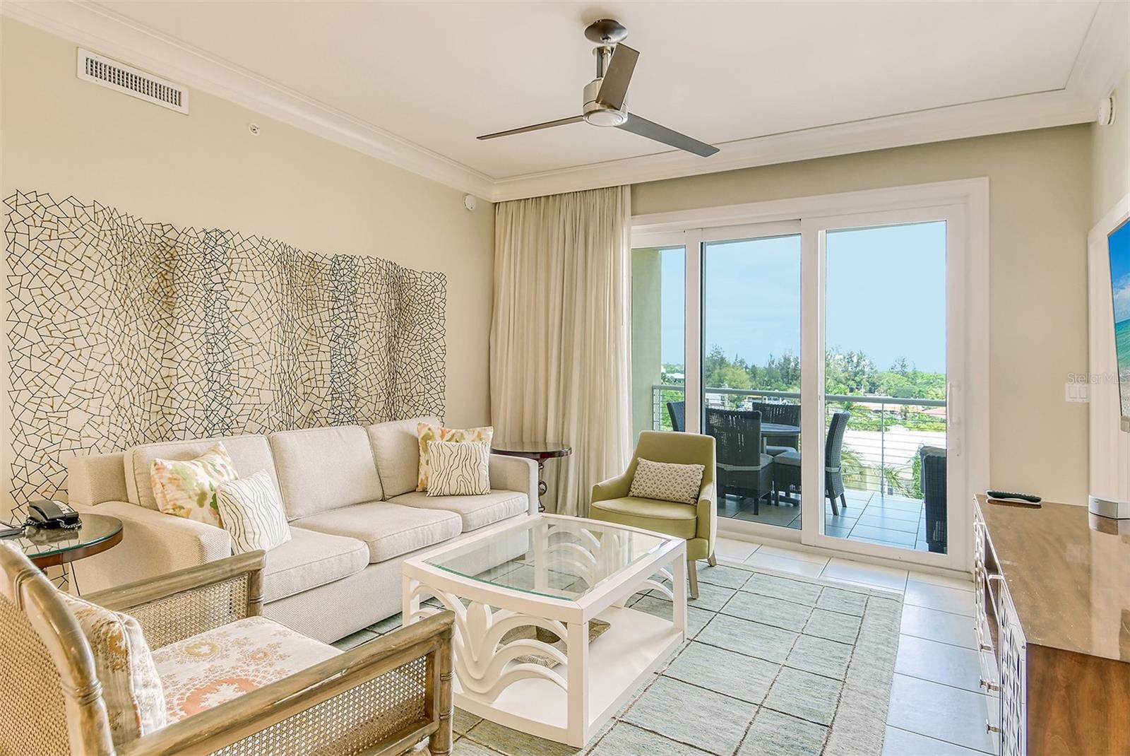 915 Seaside Dr #504, Weeks 6-7, Sarasota, FL 34242 — photo 9 of 52