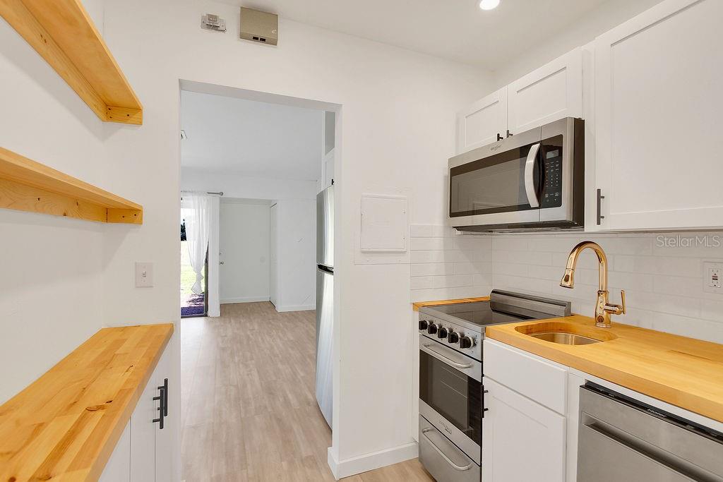 3507 Longmeadow #4, Sarasota, FL 34235 — photo 8 of 12
