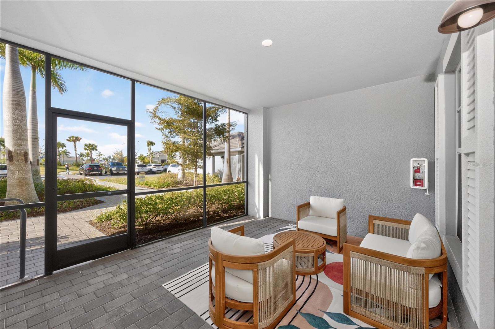 Front Lanai