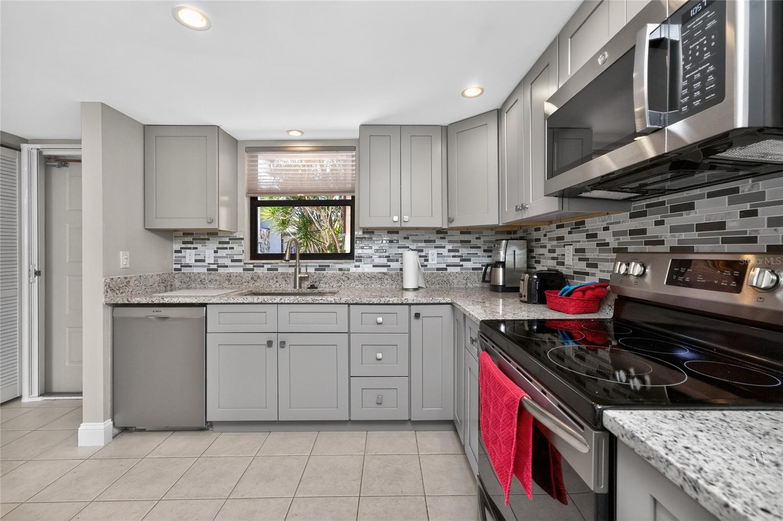 3670 Bal Harbor Blvd #1F, Punta Gorda, FL 33950 — photo 11 of 60