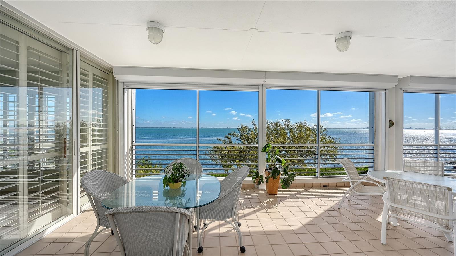 2410 Harbourside Dr #142, Longboat Key, FL 34228 — photo 1 of 54
