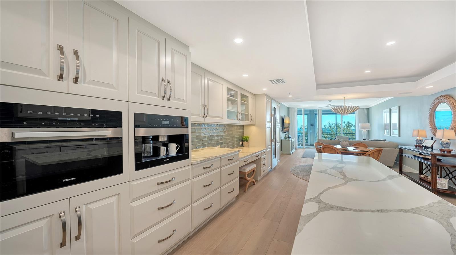 2410 Harbourside Dr #142, Longboat Key, FL 34228 — photo 15 of 54