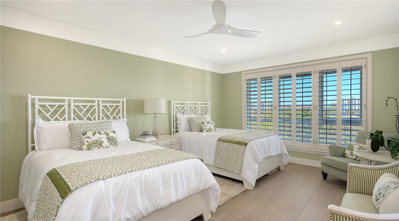 2410 Harbourside Dr #142, Longboat Key, FL 34228 — photo 32 of 54