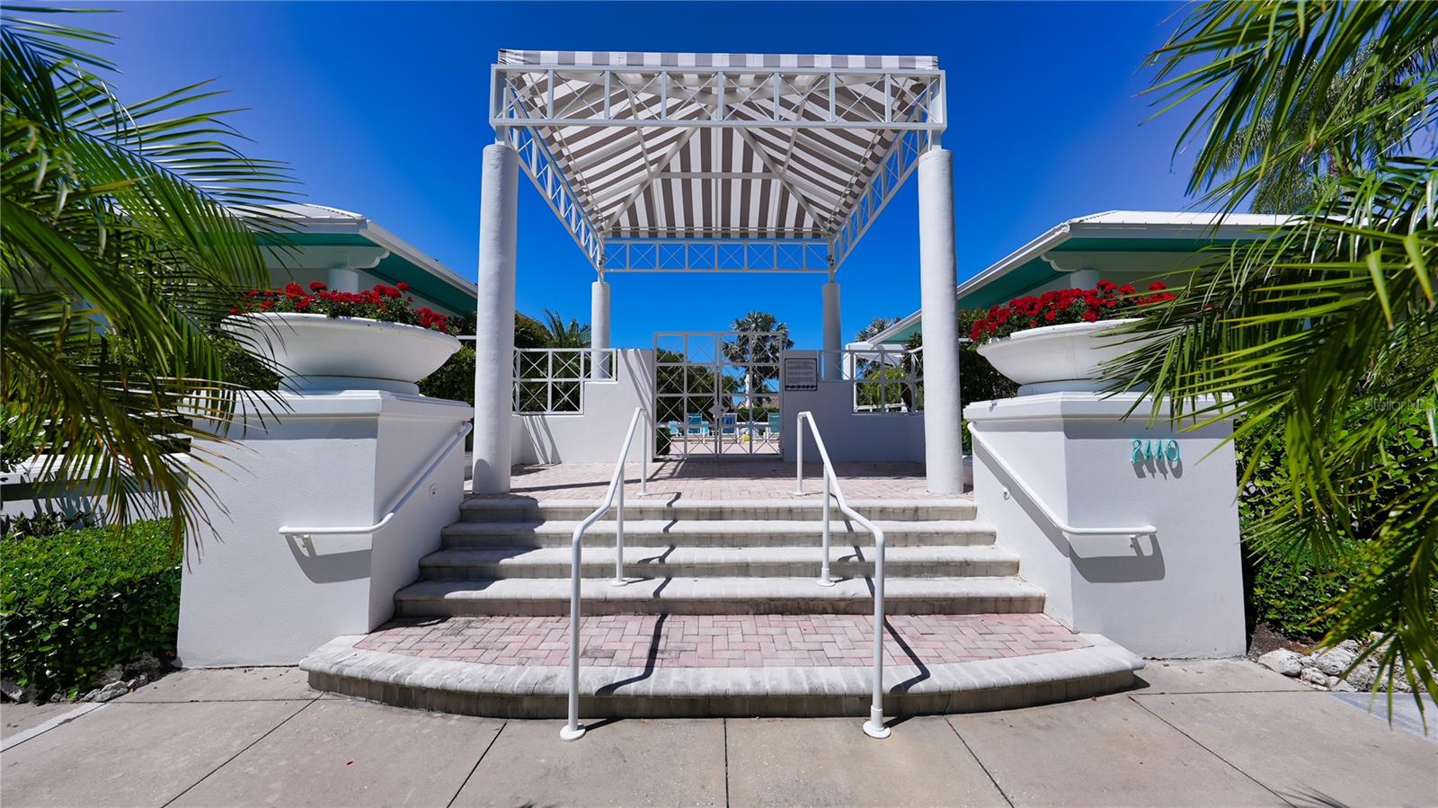 2410 Harbourside Dr #142, Longboat Key, FL 34228 — photo 42 of 54