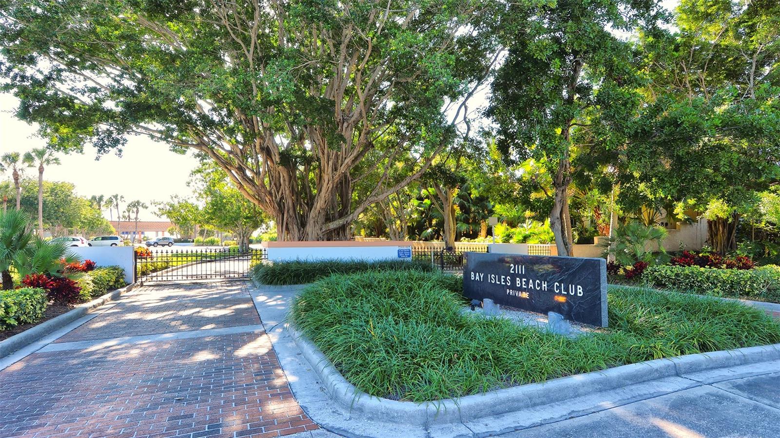 2410 Harbourside Dr #142, Longboat Key, FL 34228 — photo 49 of 54