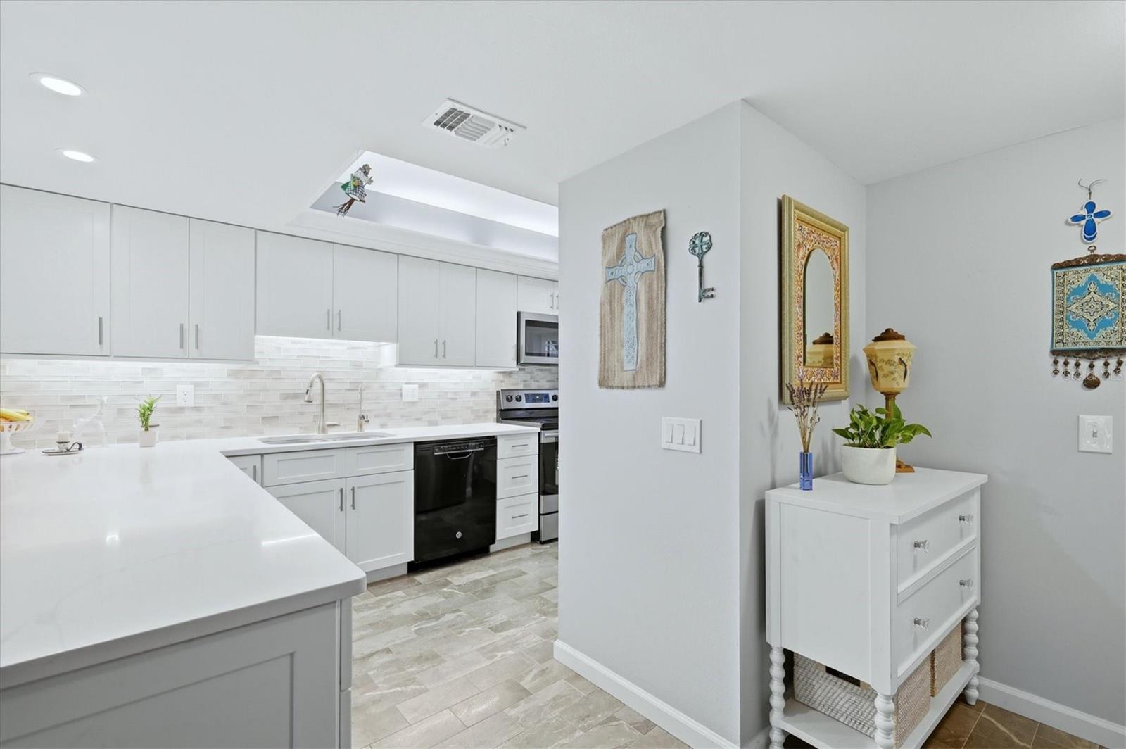 3361 Cross Creek Dr #3361, Sarasota, FL 34231 — photo 9 of 65