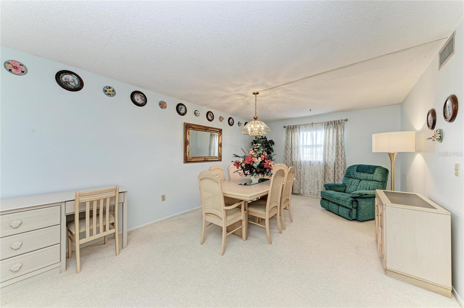 3983 Maceachen Blvd #424, Sarasota, FL 34233 — photo 17 of 40