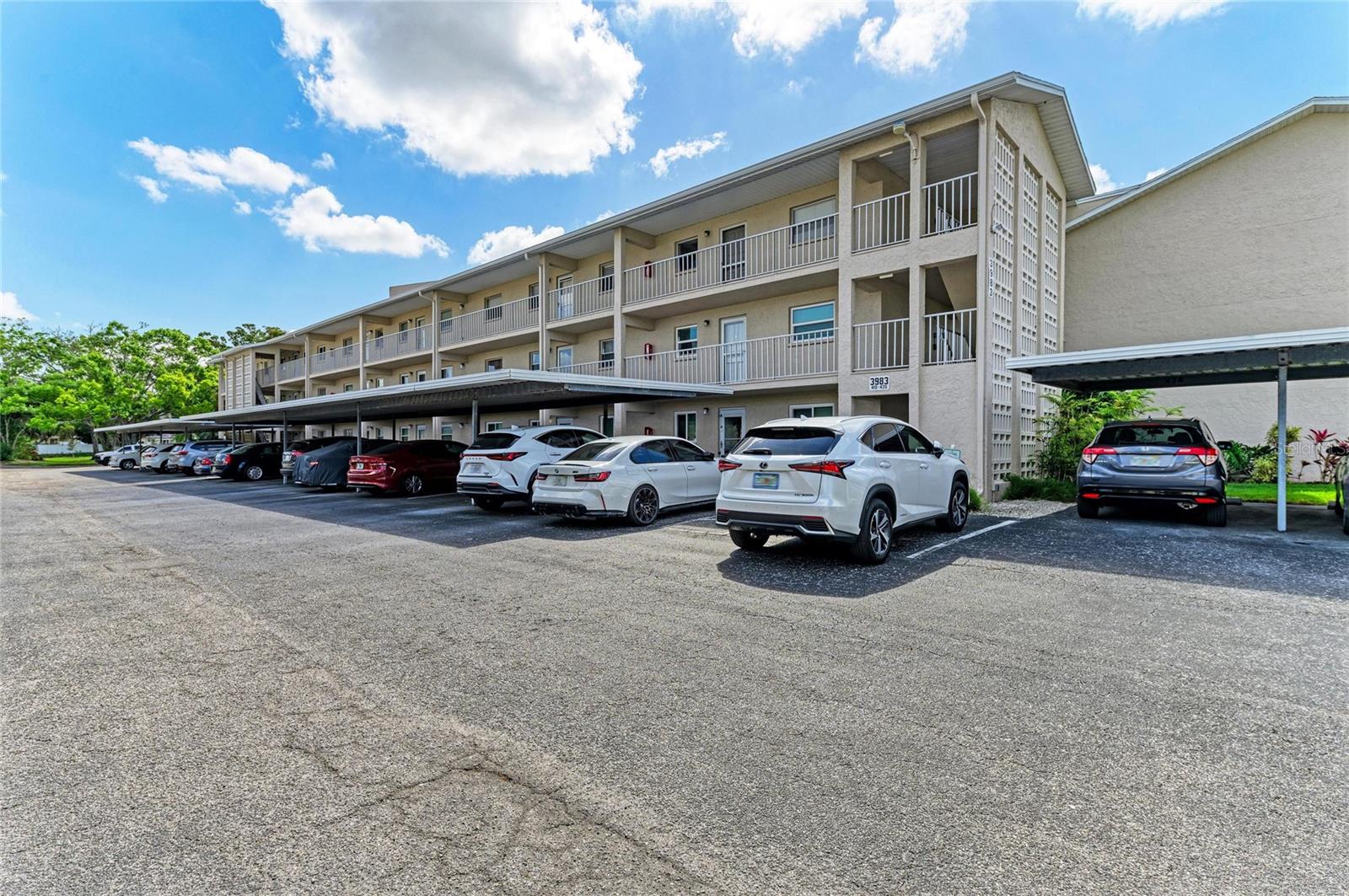 3983 Maceachen Blvd #424, Sarasota, FL 34233 — photo 8 of 40