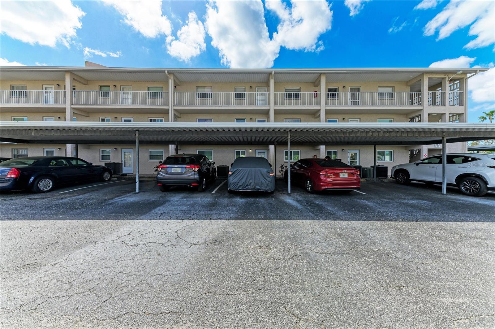 3983 Maceachen Blvd #424, Sarasota, FL 34233 — photo 9 of 40